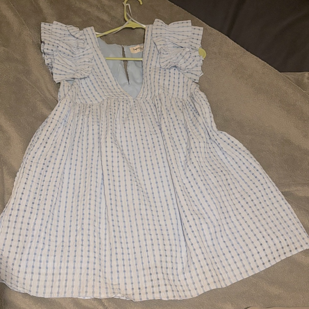 Light blue dress/romper, a cute dress with shorts underneath and pockets